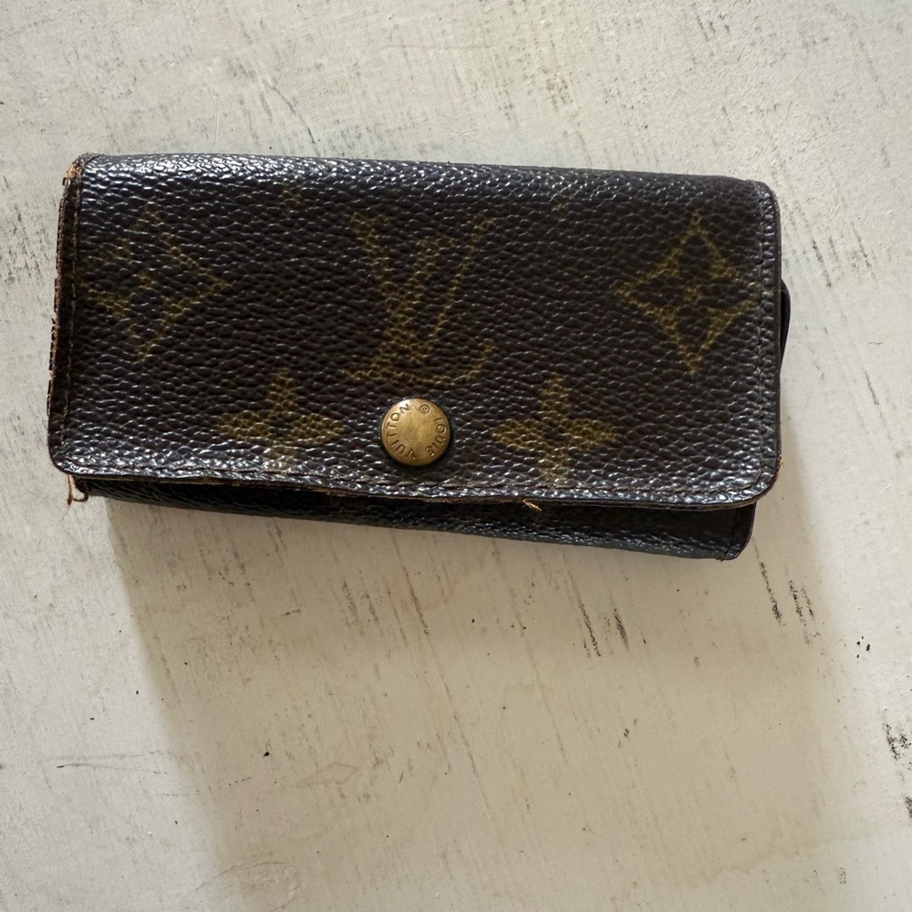 Louis Vuitton Monogram 4 key holder wallet vintage LV pouch authentic